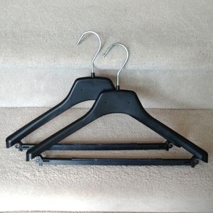 10 hangers
